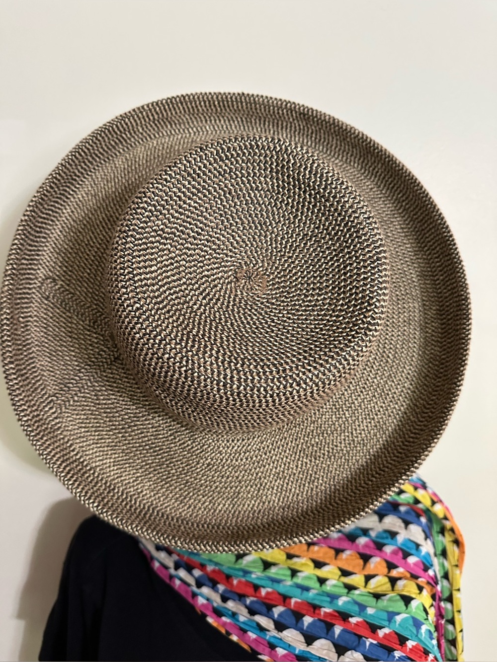 Vintage Betmar New York Neutral Braided Sun Hat - Women's Straw-Style Beach Hat - Picture 6 of 8